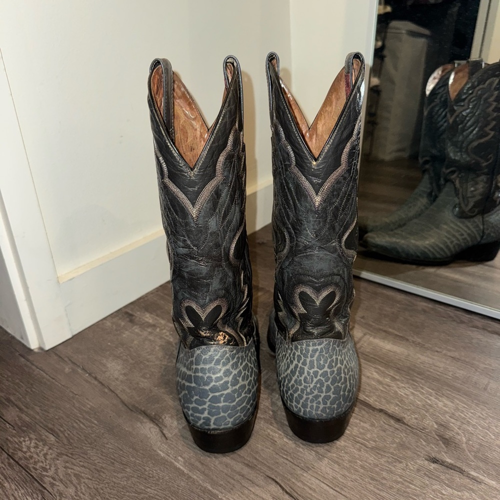 Men's Western Cowboy Boots - Picture 2 of 12